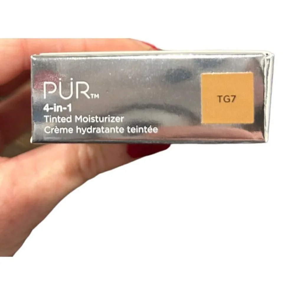 PUR 4 In 1 Tinted Moisturizer SPF 20 Shade TG7 New